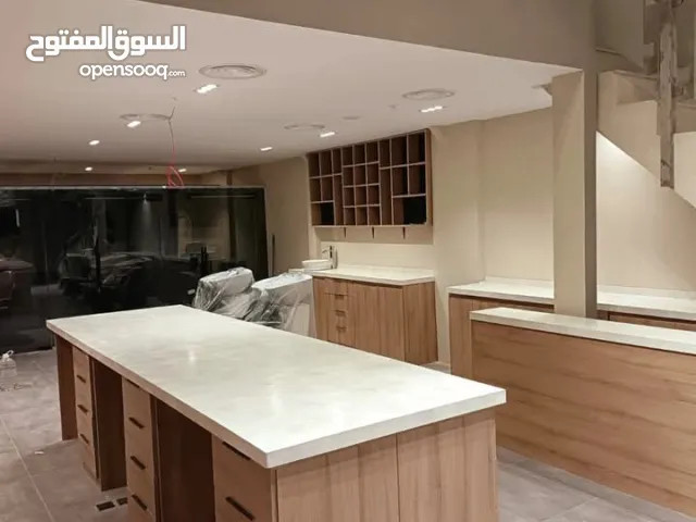 تفصيل مطابخ المنيوم وتفصيل اسطح رخام صناعي وطبيعي