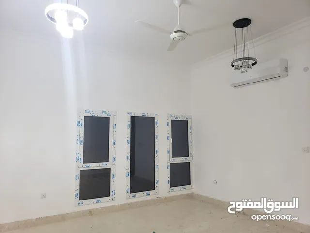 350 m2 3 Bedrooms Villa for Rent in Muscat Al Khoud