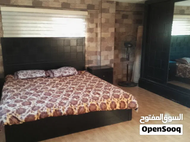 90 m2 Studio Townhouse for Rent in Salt Other