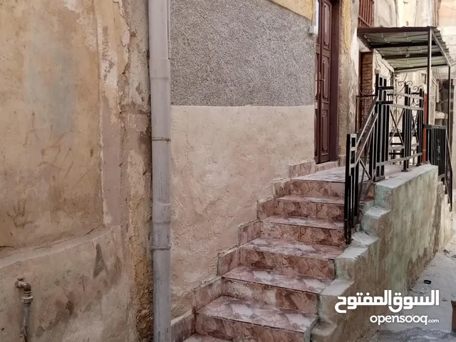 بيت مستقل للبيع في الوحدات
