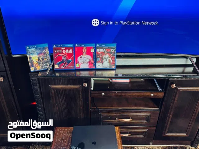 Playstation 4 Slim بلاستيشن 4 سلم