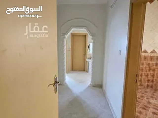 185 m2 4 Bedrooms Apartments for Rent in Al Riyadh Dhahrat Laban