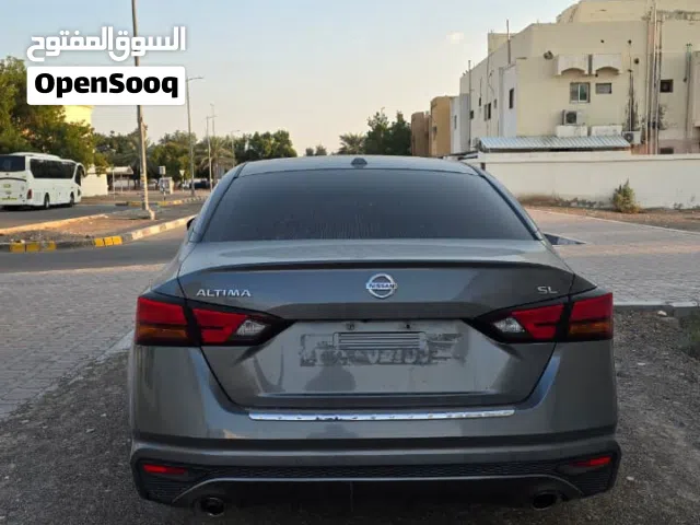 Altima. 2019 American urgent sell