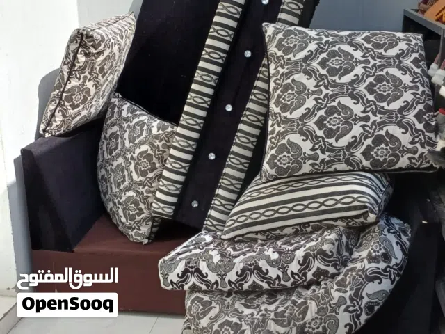 كنب مستخدم نظيف