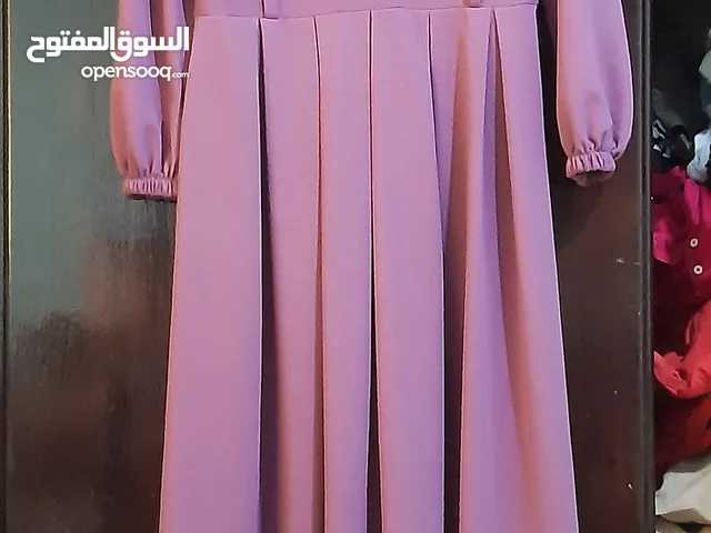 جلباب حجم L للبيع لون زهري