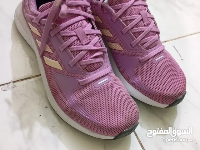 Adidas shoes حذاء اديداس
