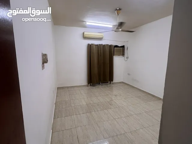 150 m2 Studio Apartments for Rent in Muscat Al Khuwair