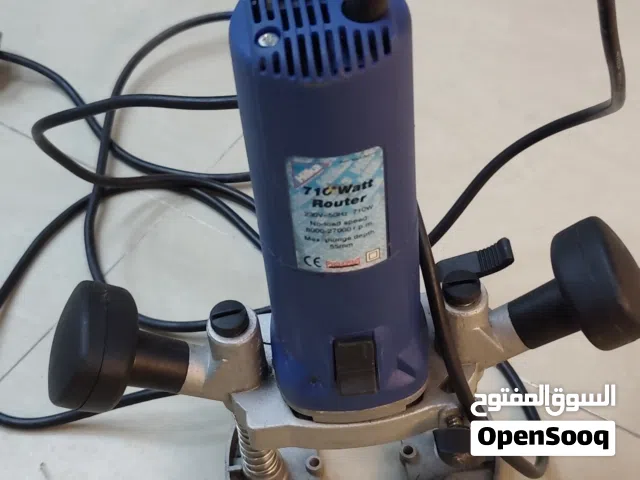 راوتر لنقش وتشكيل الخشب والجبس حجم متوسط بقوة 710W مستعمله استيراد انجليزي