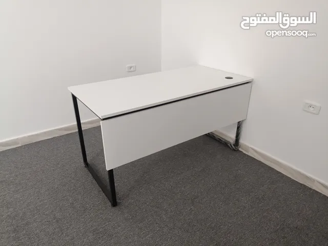 طاولات درسية
