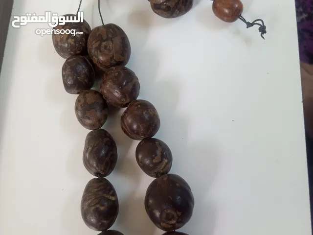 السلام عليكم عقد قديم انتيك جميل كانو يلبسو الكهنه في بعض المنسبات الدينيه التسليم في الاردن