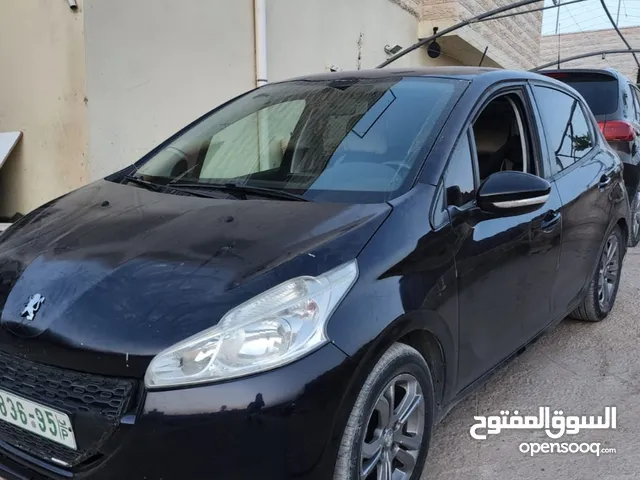 Used Peugeot 208 in Hebron