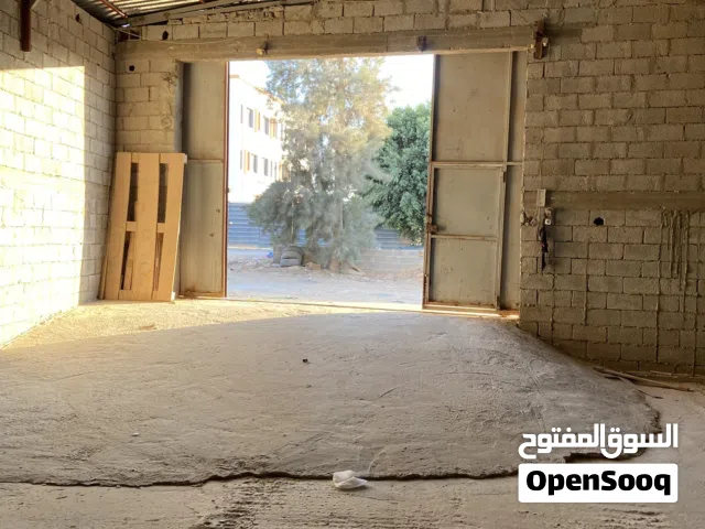 مخازن للإيجار