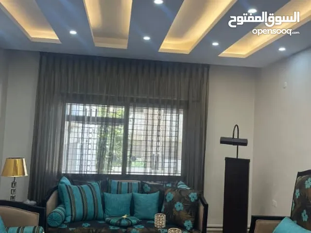 طقب كنب + تخت بيبي+ بانيو بيبي روبنز