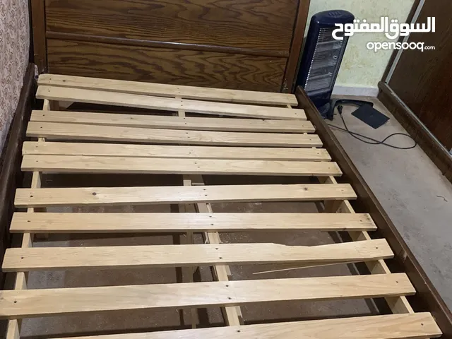غرفة نوم مستعملة
