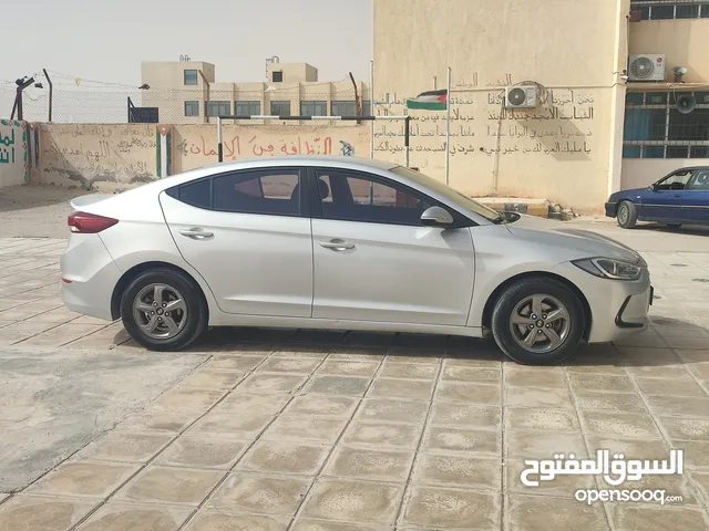 Used Hyundai Avante in Amman