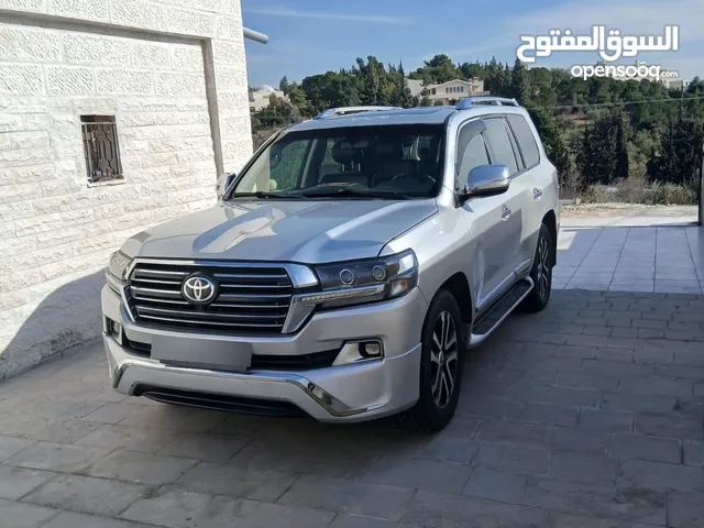 Land cruiser 2014 معدلة ع 2019 ممتازة جدا المواصفات كلها موجودة بل وصف