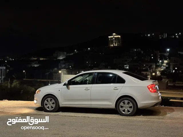 سكودا رابيد (( أصل برايفت )) ديزل 1600 جير عادي 2015 سعرر حررق كااش فقط