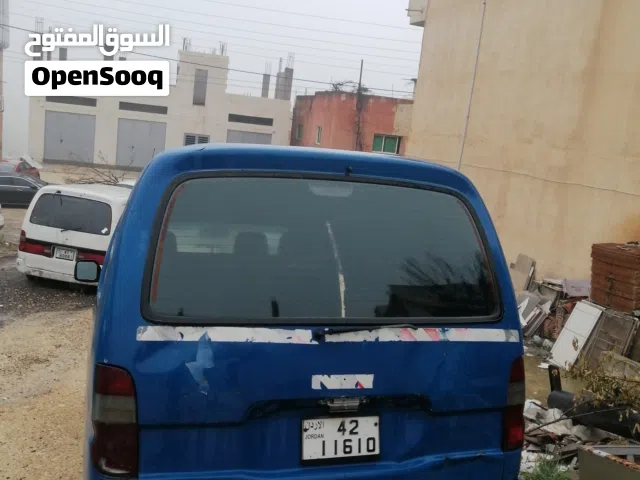 باص تويوتا هايس عدد 2 واحد إعادة تسجيل اللون الأزرق والثاني شطب قطع