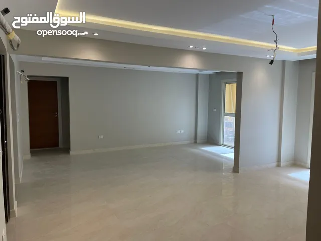 160m2 4 Bedrooms Apartments for Rent in Cairo New October