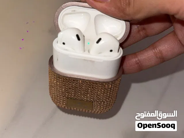 Apple AirPods 2 Used clean
