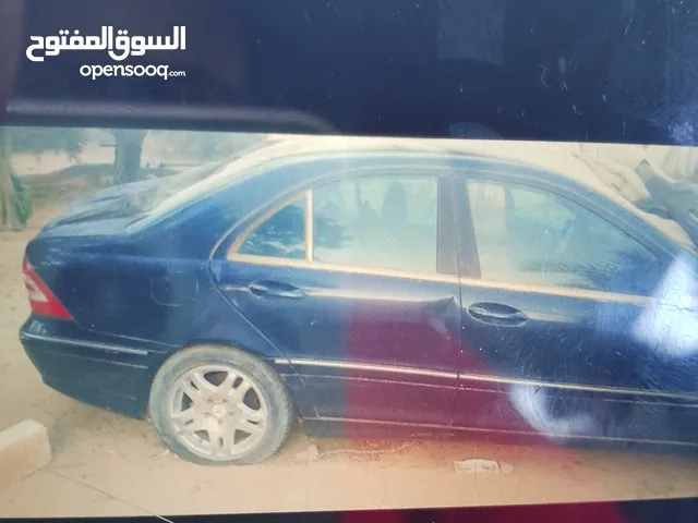 مرسيدس بنز c200 2007