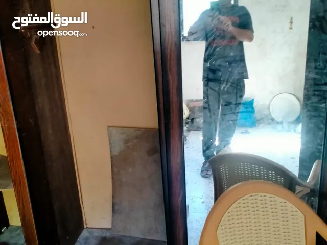 غرفة نوم وكاله فخمه تخت كوميدينات تنين وخزانه بدون تواليت خشب لاتيه
