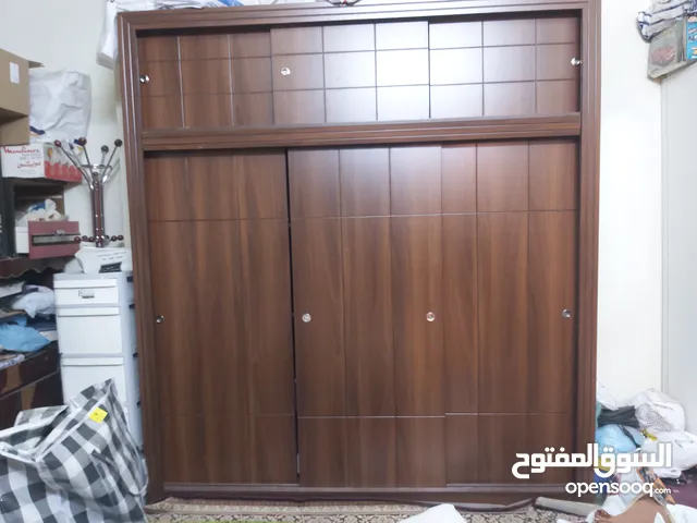 3 closet  big bedroom cupboard