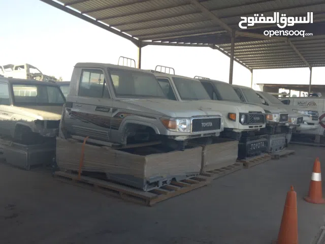 مؤسسة تشليح الحائرلجميع قطع غيارالسيارات بكل موديلتها وضمان للقطع المباعة باالفواتير