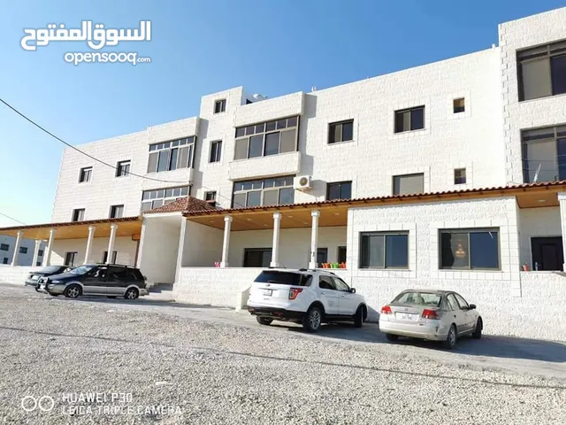 172 m2 5 Bedrooms Apartments for Sale in Al Karak Mu'ta