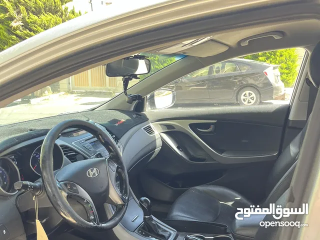 Used Hyundai Avante in Amman