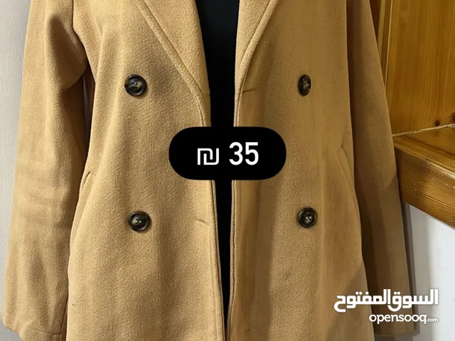 ملابس مستعمله بحاله جيده كلها ماركات عالميه باسعارر مناسبه جدا