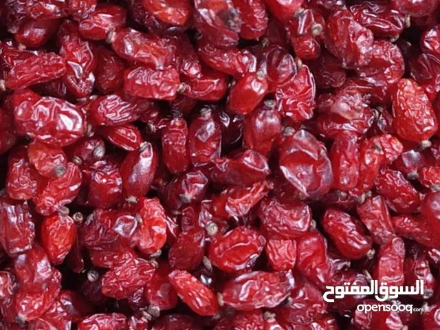 شجيرة البرباريس ذات اللون الجميل واللذيذة والرائحة الطيبة جدًاإيراني