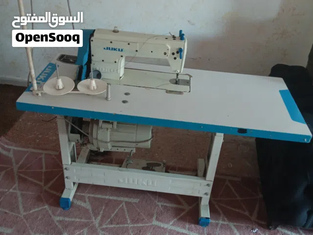 ماكنات خياطة عدد 2 للبيع توب نضافه وعلى الفحص