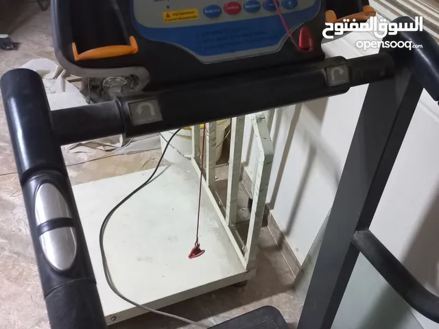 مشاية كهربائية تريد ميل بحالة جيدة جدا تتحمل حتّى وزن 135 كجم