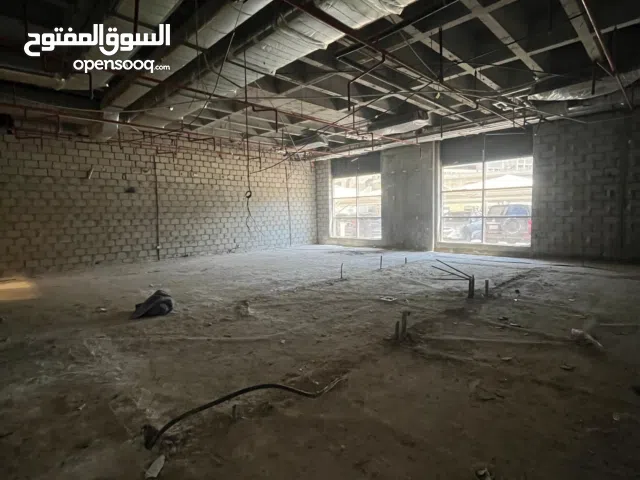 محل تجاري مع فترة سماح للإيجار في القبلة