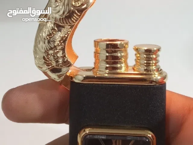 ولاعه فيها ساعه فاخره للبيع