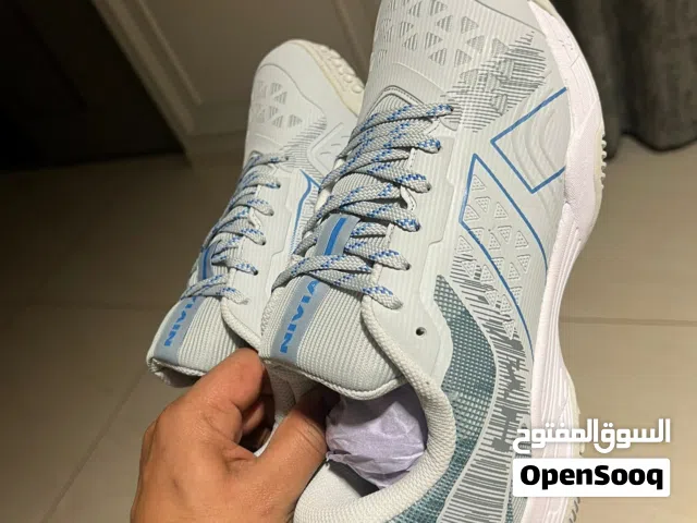 Badminton Shoes Nivia