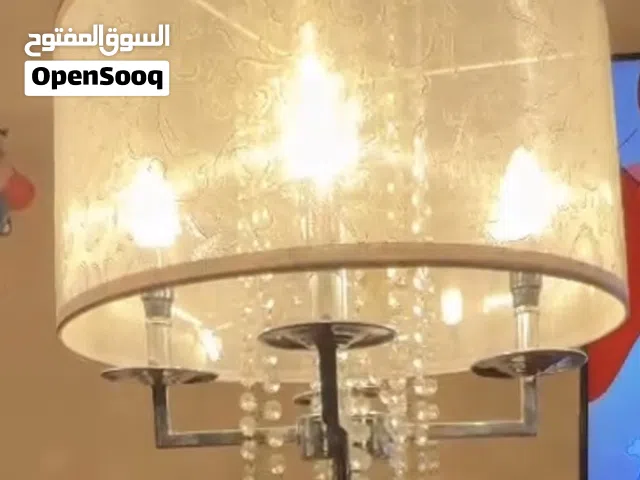 اباجورة نور اضائة جميلة دافئة تنفع لغرفة النوم او الصالة  مافيها مشكلة