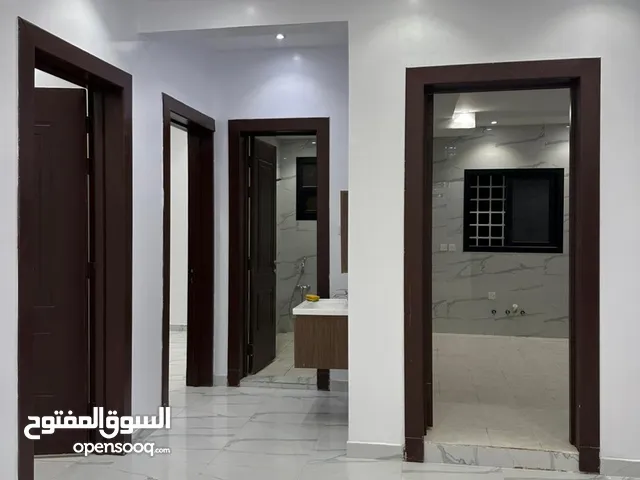 185 m2 3 Bedrooms Apartments for Rent in Al Riyadh Al Arid