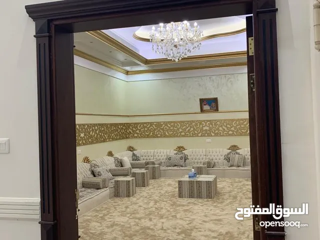 2588 ft More than 6 bedrooms Villa for Rent in Abu Dhabi Mohamed Bin Zayed City