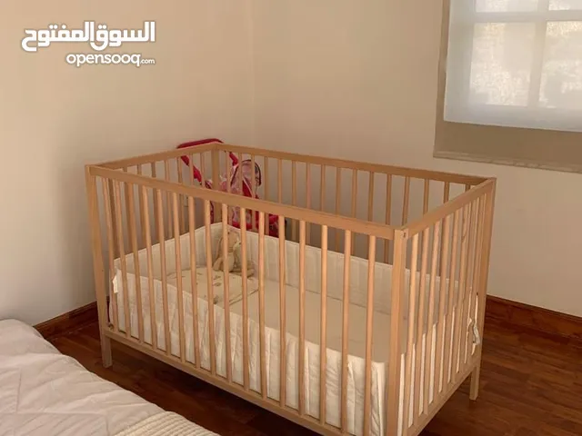 Kids Ikea crib with Matress in great conditions!