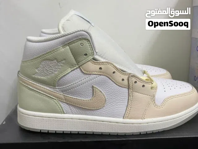 (Jordan 1 Mid SE) White Sea Glass Glacier Blue Guava Ice
