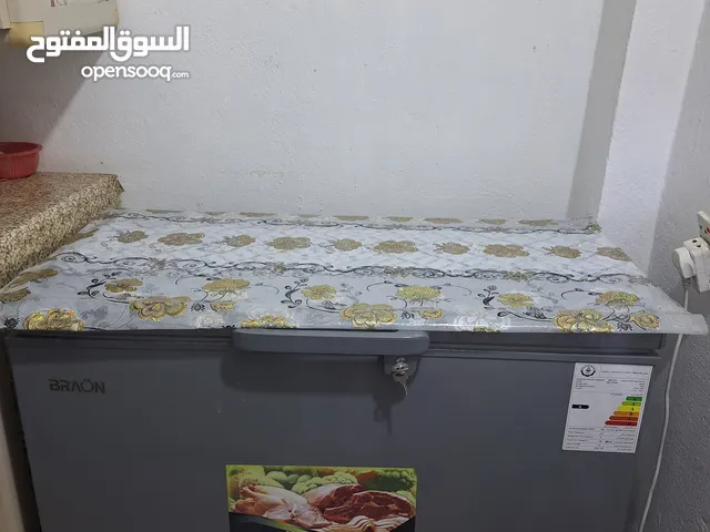 مجمدة براون للبيع  مستعملة قليل و لا يوجد فيها خدش او اي شي