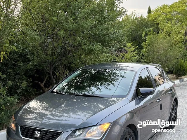 سيات ليون للبيع