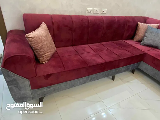 طقم كورنر بحالة الوكالة ولا نقرة للبيع