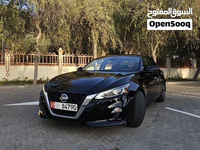 2022 نيسان التيما SL