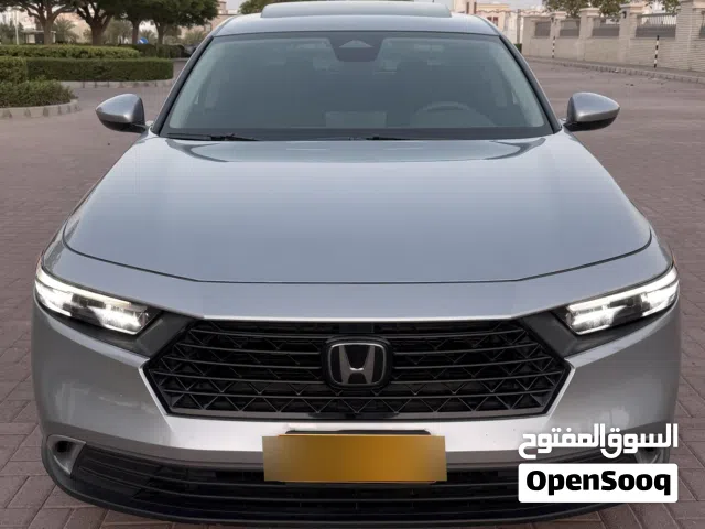 2023 هوندا اكورد EX