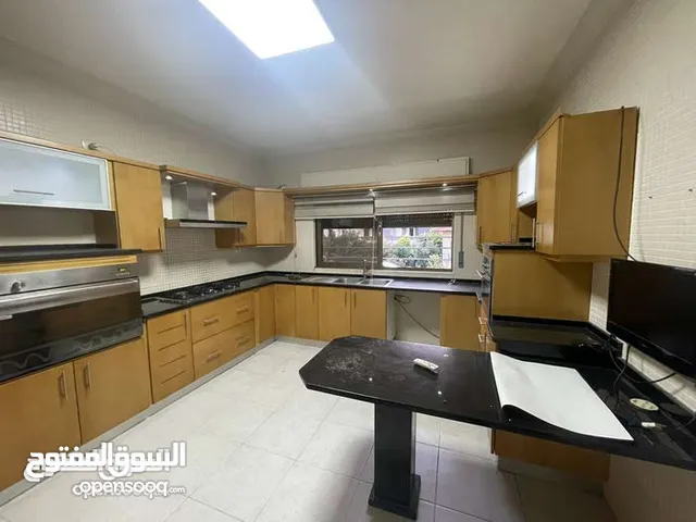 215 m2 4 Bedrooms Apartments for Rent in Amman Khalda