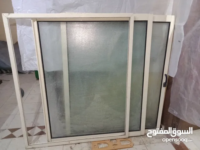 شباك المنيوم جرار كامل بيج. استعمال خفيف