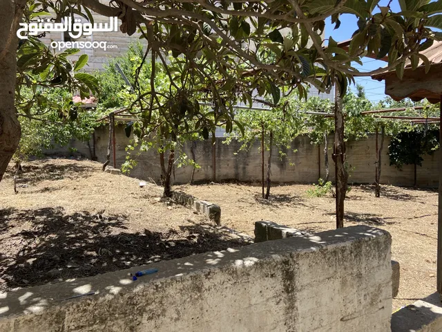 Mixed Use Land for Sale in Hebron Tapuah